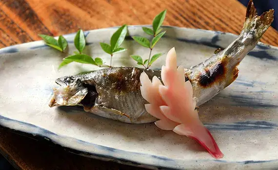魚の塩焼き、煮付け、唐揚げの画像