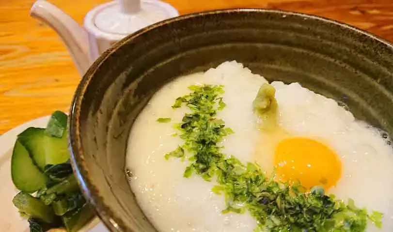 とろろ飯の画像